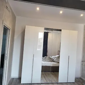 residenza-giulia.it-lombardy.com/